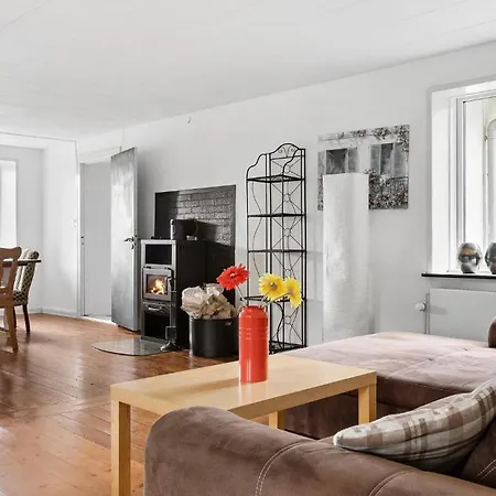 Apartment Cozy In With House Sea View