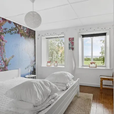 Cozy In With House Sea View Apartment Broager